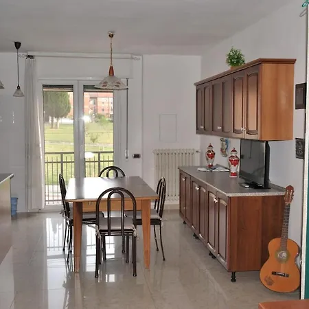 Appartement Casalina - With Private Parking And Balcony